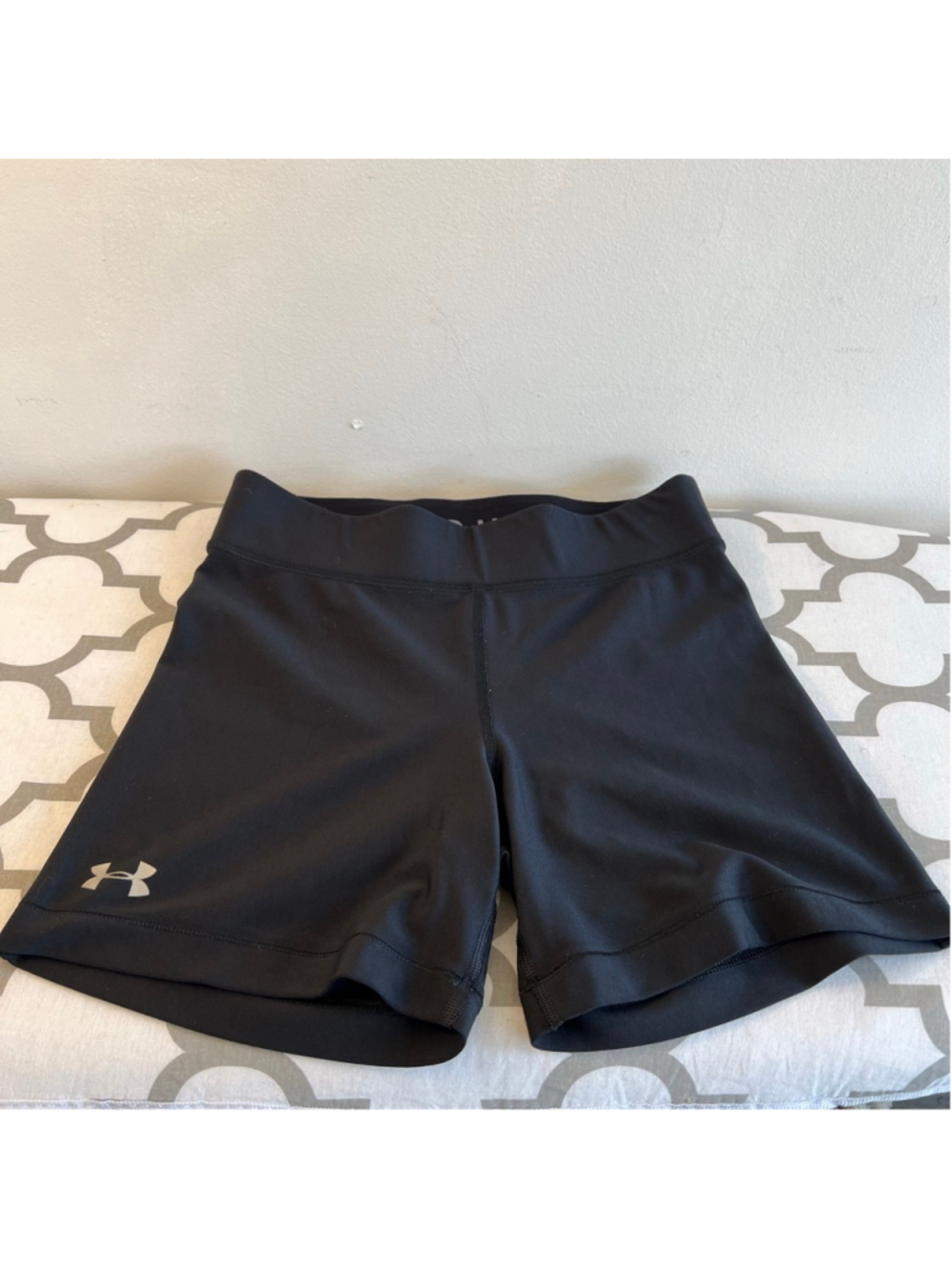 Under Armour Black Compression HeatGear Athletic Shorts M